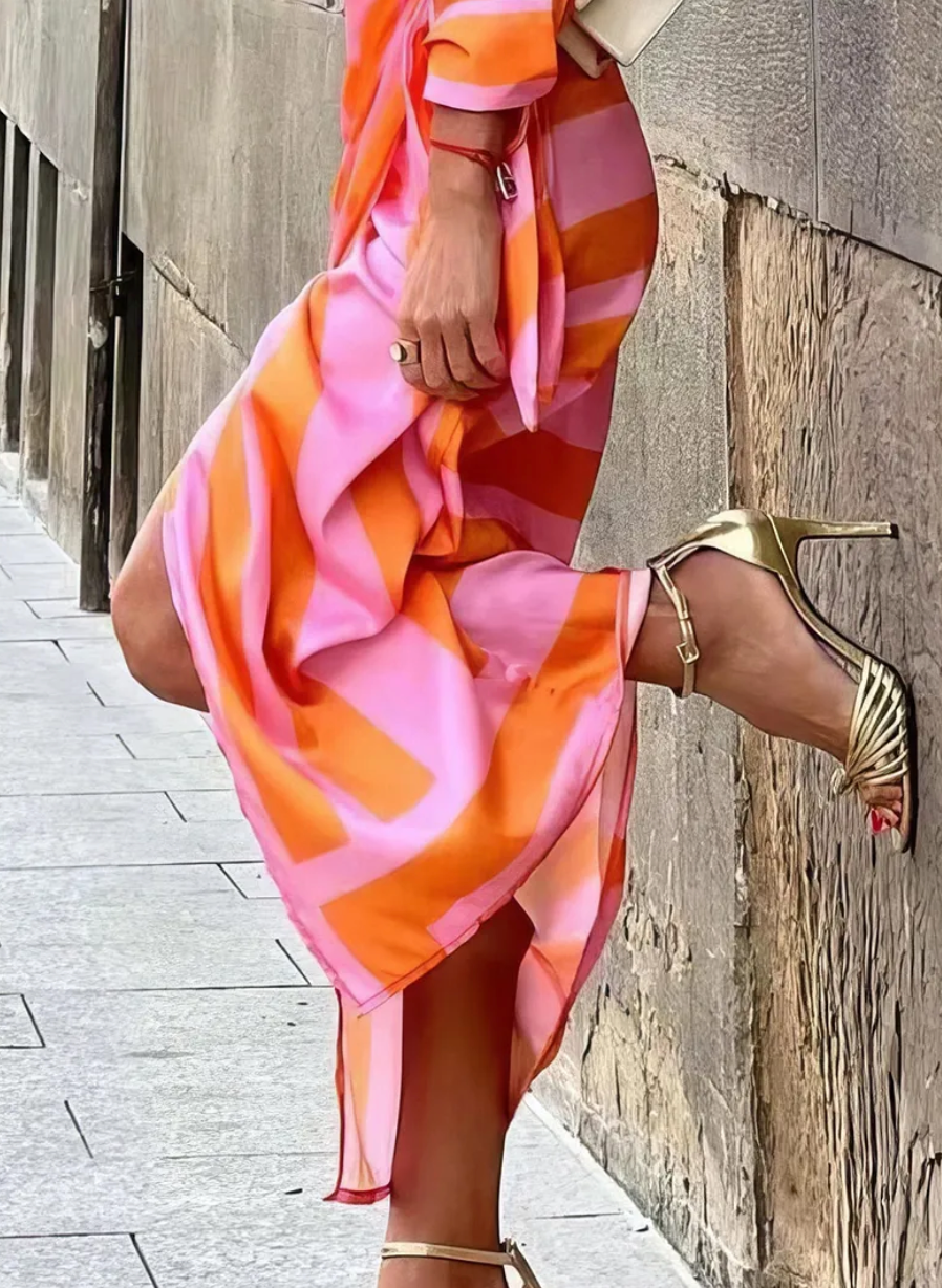 Miral – Elegancka Sukienka Wrap z Wzorem