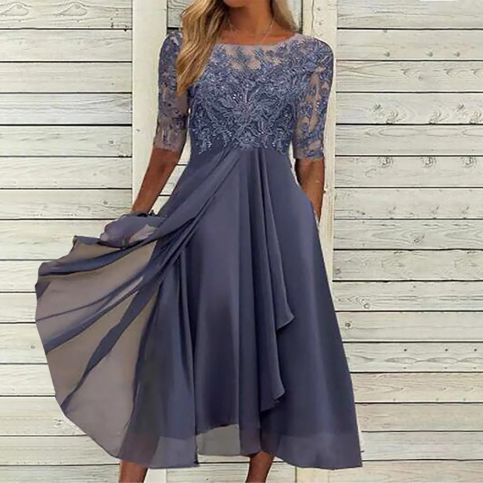 Angelique – Elegancka Sukienka z Delikatną Koronką