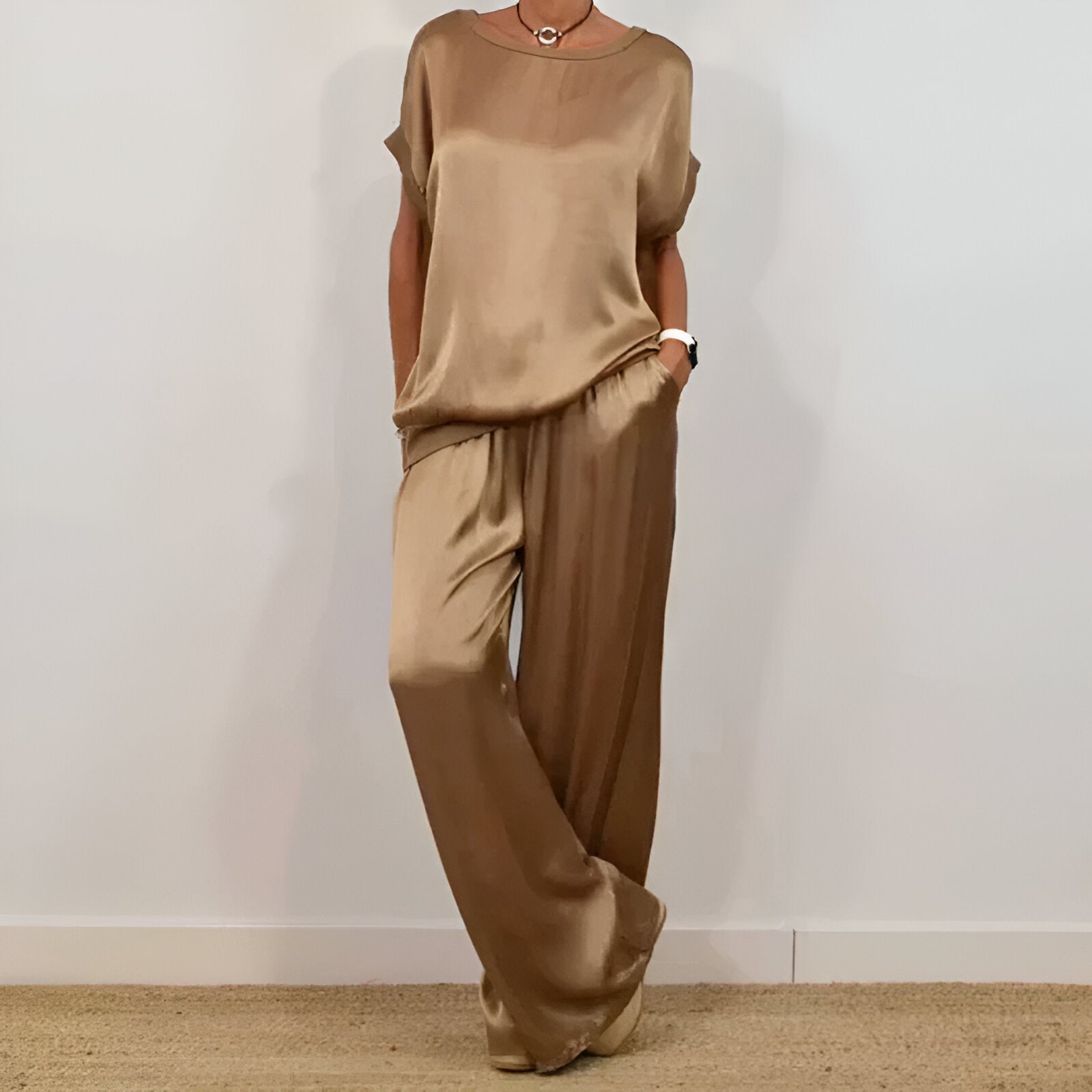 Rozalind – Elegancki i zwiewny komplet dla kobiet