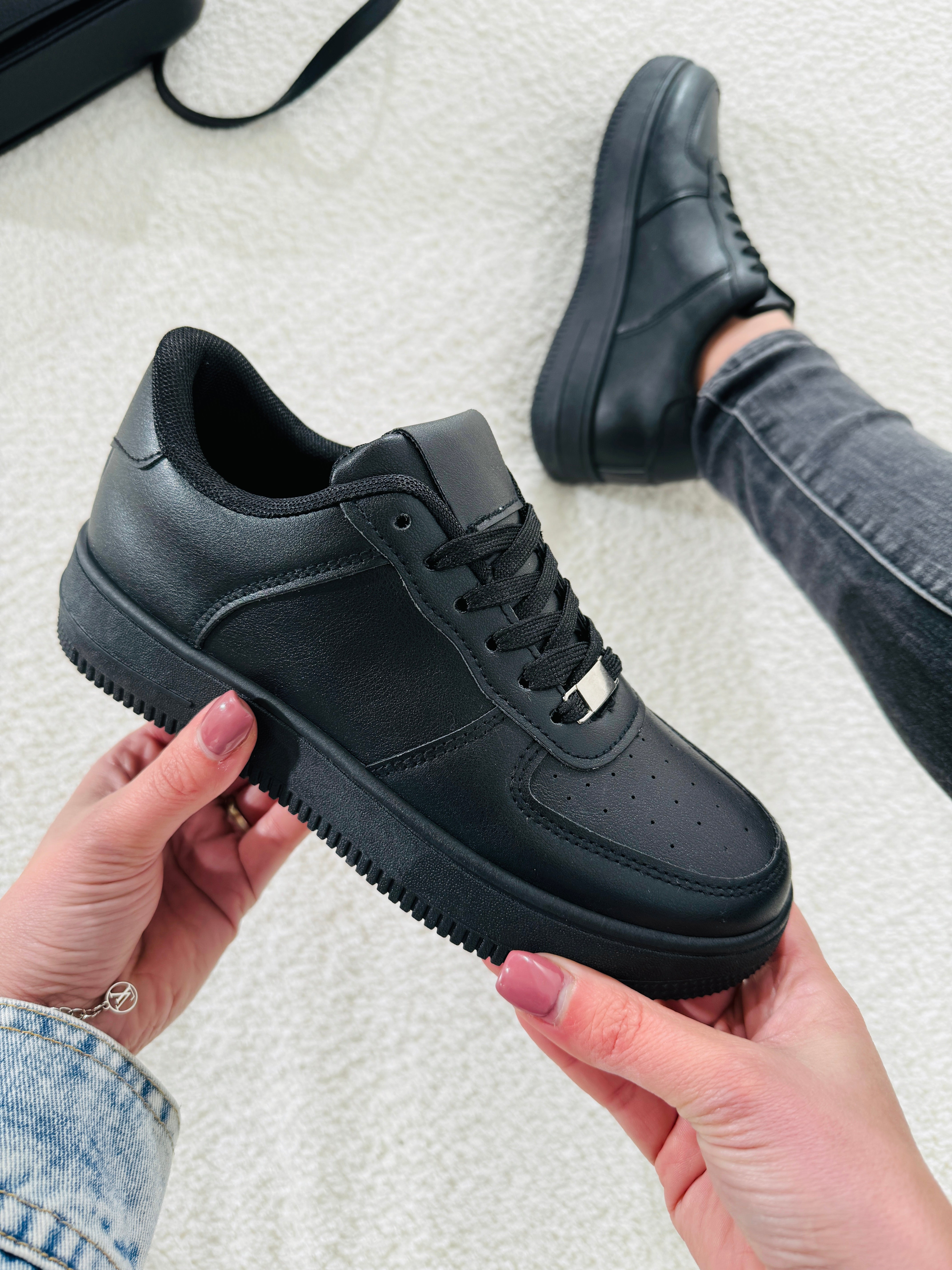 Czarne Sneakersy Platformowe