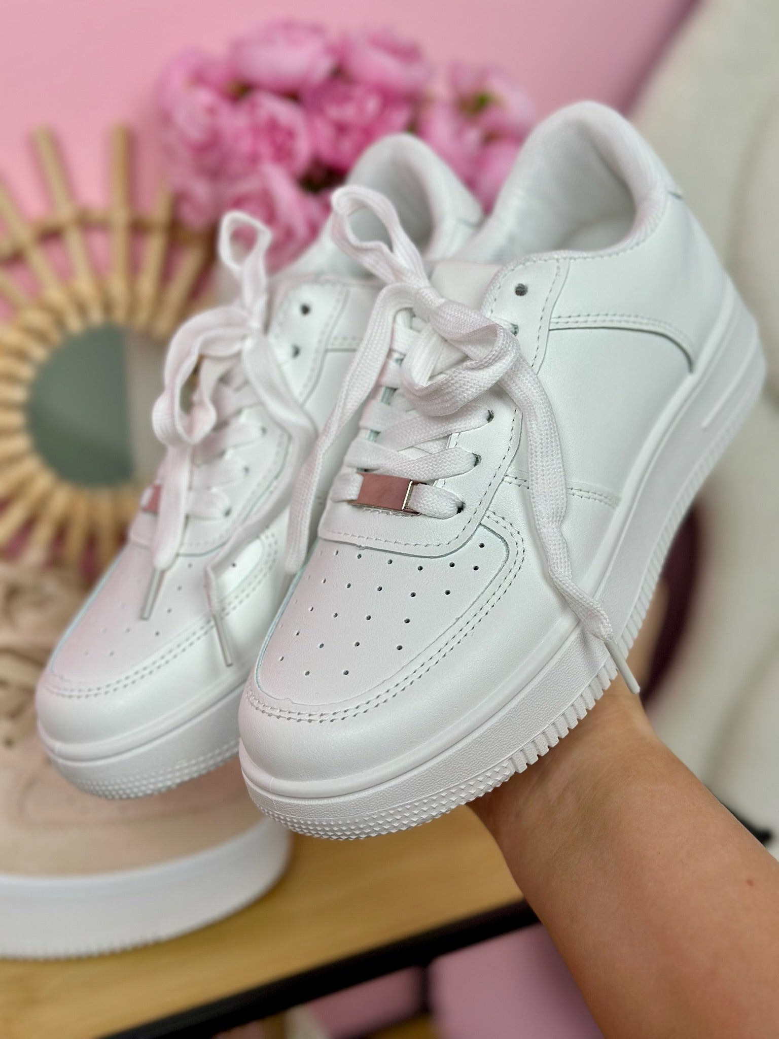 Białe Sneakersy na Platformie