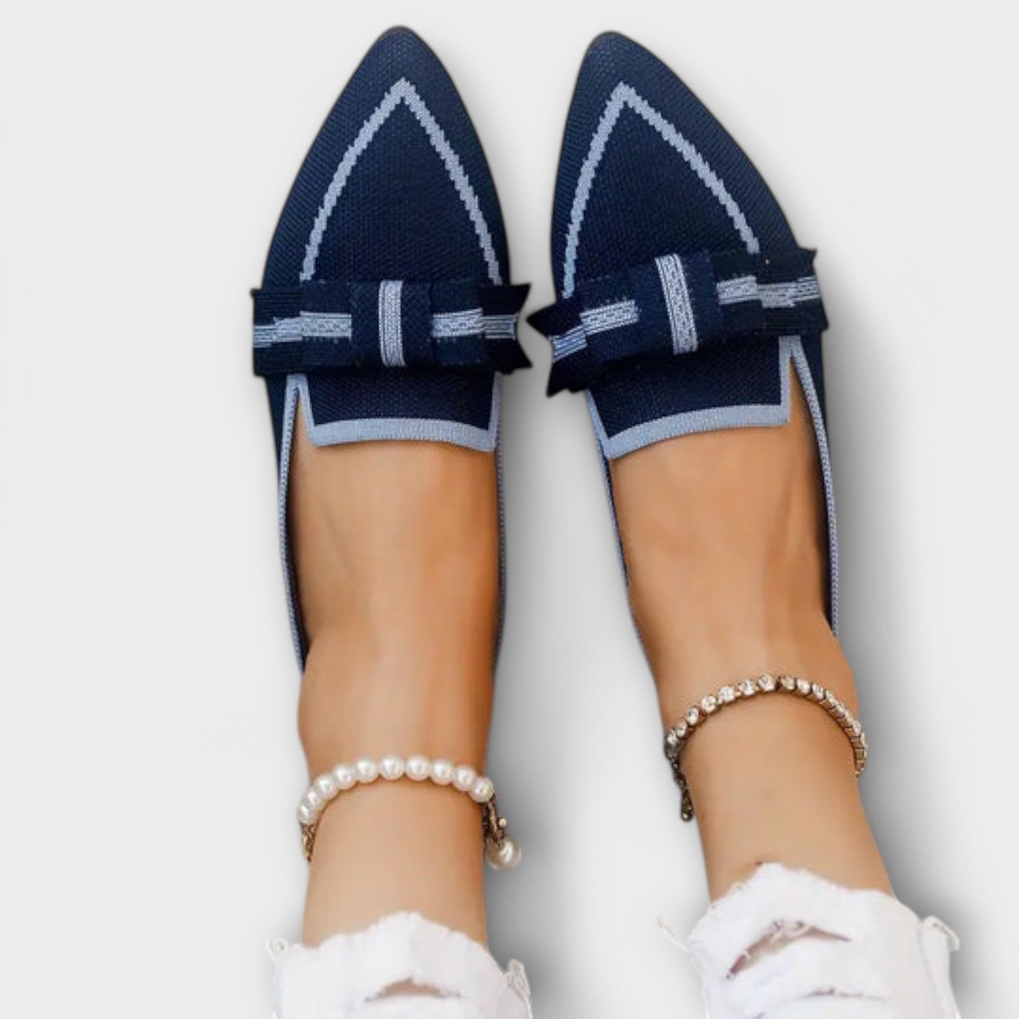 Anna - Płaskie buty damskie z węzłowym wzorem